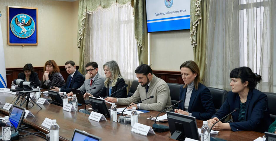 В Республике Алтай обсудили меры поддержки и развития креативных индустрий