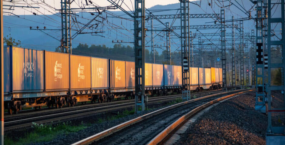 На Восточно-Сибирской железной дороге в сентябре выросла погрузка