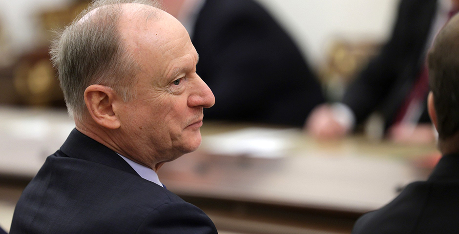 Патрушев: Трансарктический коридор должен ускорить доставку грузов на Север