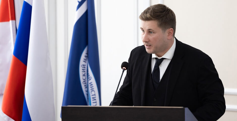 Во Владивостоке обсудили развитие промышленности и инфраструктуры города