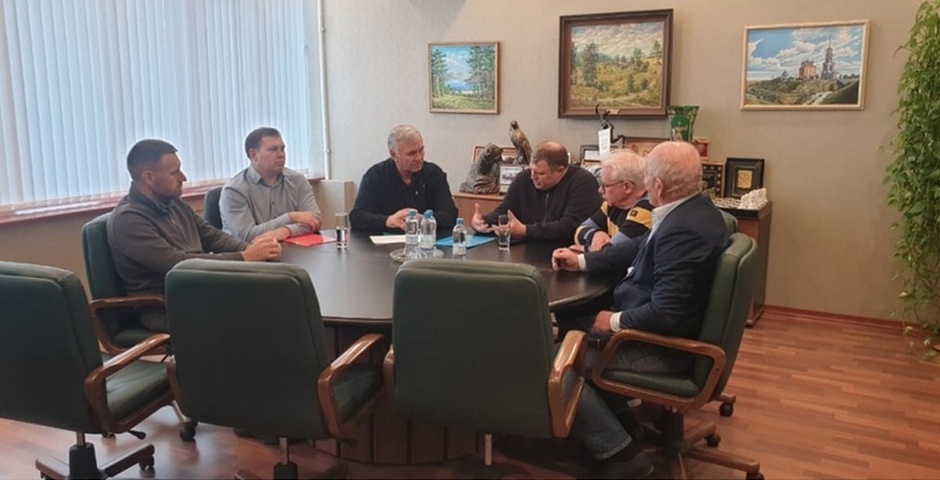 Алтайский край укрепляет деловые связи с Петербургским тракторным заводом