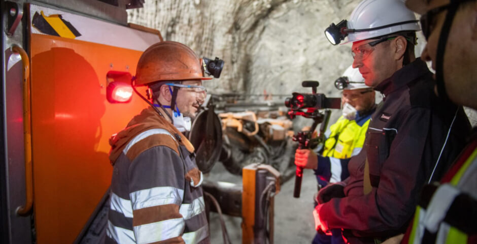 Губернатор Хабаровского края проверил строительство ГОКа и работу золотодобывающих предприятий