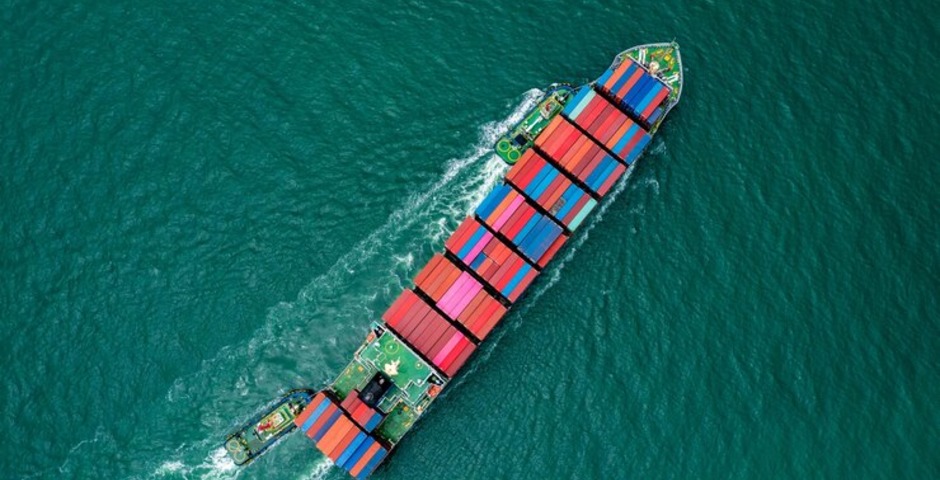 Президент России отметил улучшение ситуации с вывозом контейнеров из портов ДФО