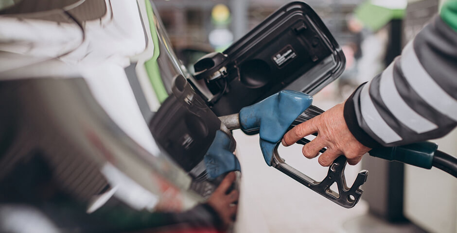 Цены на бензин в России выросли на 0,6% в марте и на 6 копеек в апреле — Росстат