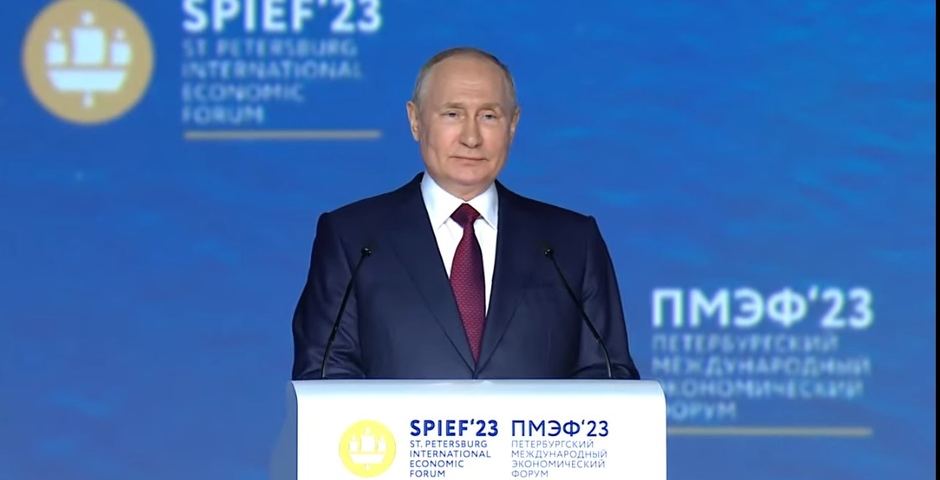 Президент Путин на ПМЭФ-2023: Устойчивость экономики сохранена