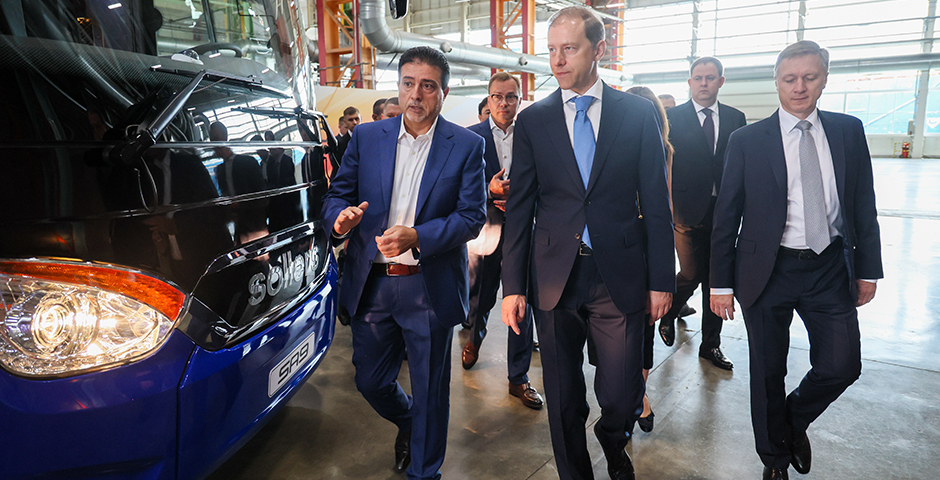 На заводе во Владивостоке стартовал выпуск новых автобусов Sollers