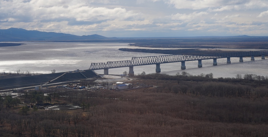 По российско-китайскому мосту в ЕАО за год перевезли почти 3 млн тонн грузов 