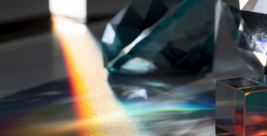 Новосибирские ученые нашли способ управлять превращением алмаза в графит