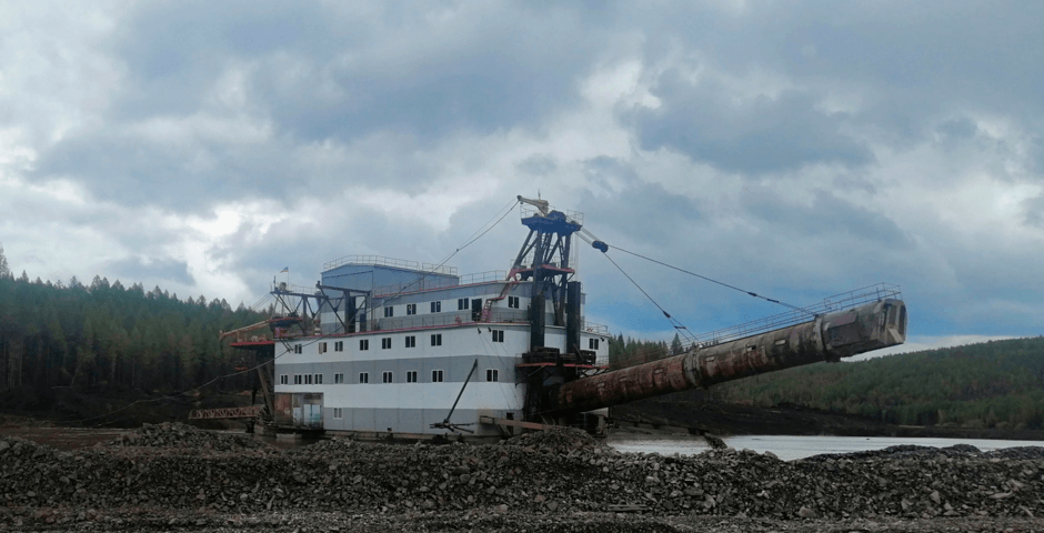 Золотодобытчик возместил ущерб за загрязнение реки в Красноярском крае