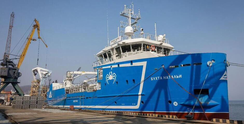 Находкинский СРЗ завершил строительство краболовного судна «Бухта Натальи»