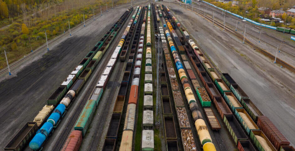 РЖД вводят дополнительные скидки на перевозки металлов и сырья