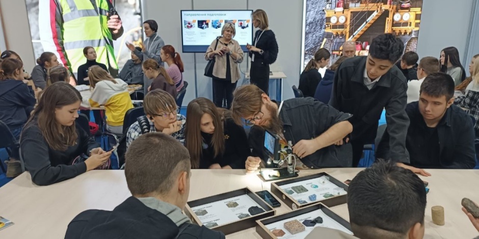 Профориентационный фестиваль начался в Красноярске