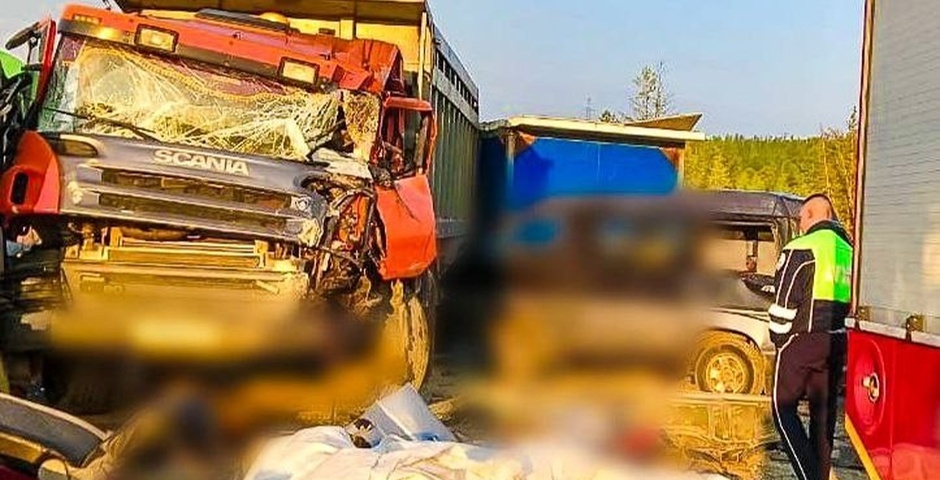 В автоаварии на трассе «Лена»  в Якутии погиб один и покалечились десять человек 