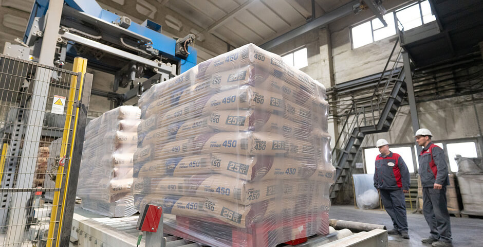 Красноярский цементный завод снизил выпуск продукции на 18% в 2025 году