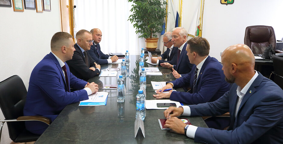 Губернатор Томской области и руководство «Томскнефти» обсудили развитие местного производства