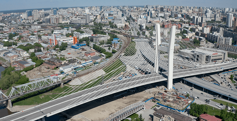 Число рабочих на стройке четвертого моста в Новосибирске увеличат почти втрое после получения капгранта