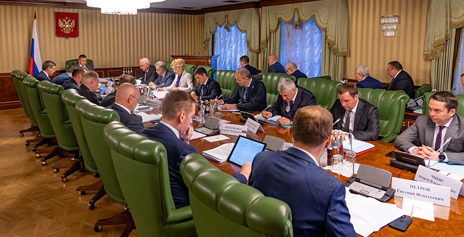 Юрий Трутнев провел заседание Государственной комиссии по вопросам развития Арктики