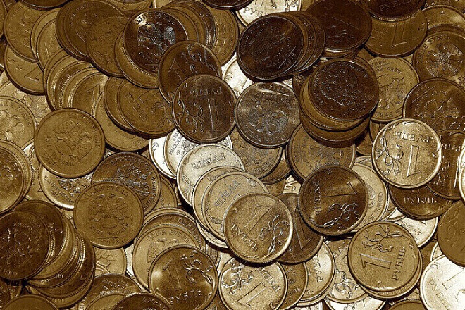 Банк России снизил ключевую ставку до 15%